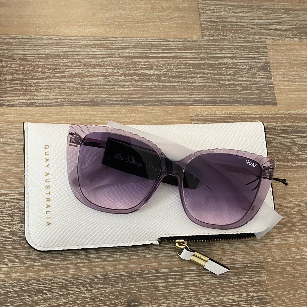 Lavender Quay sunglasses NWT